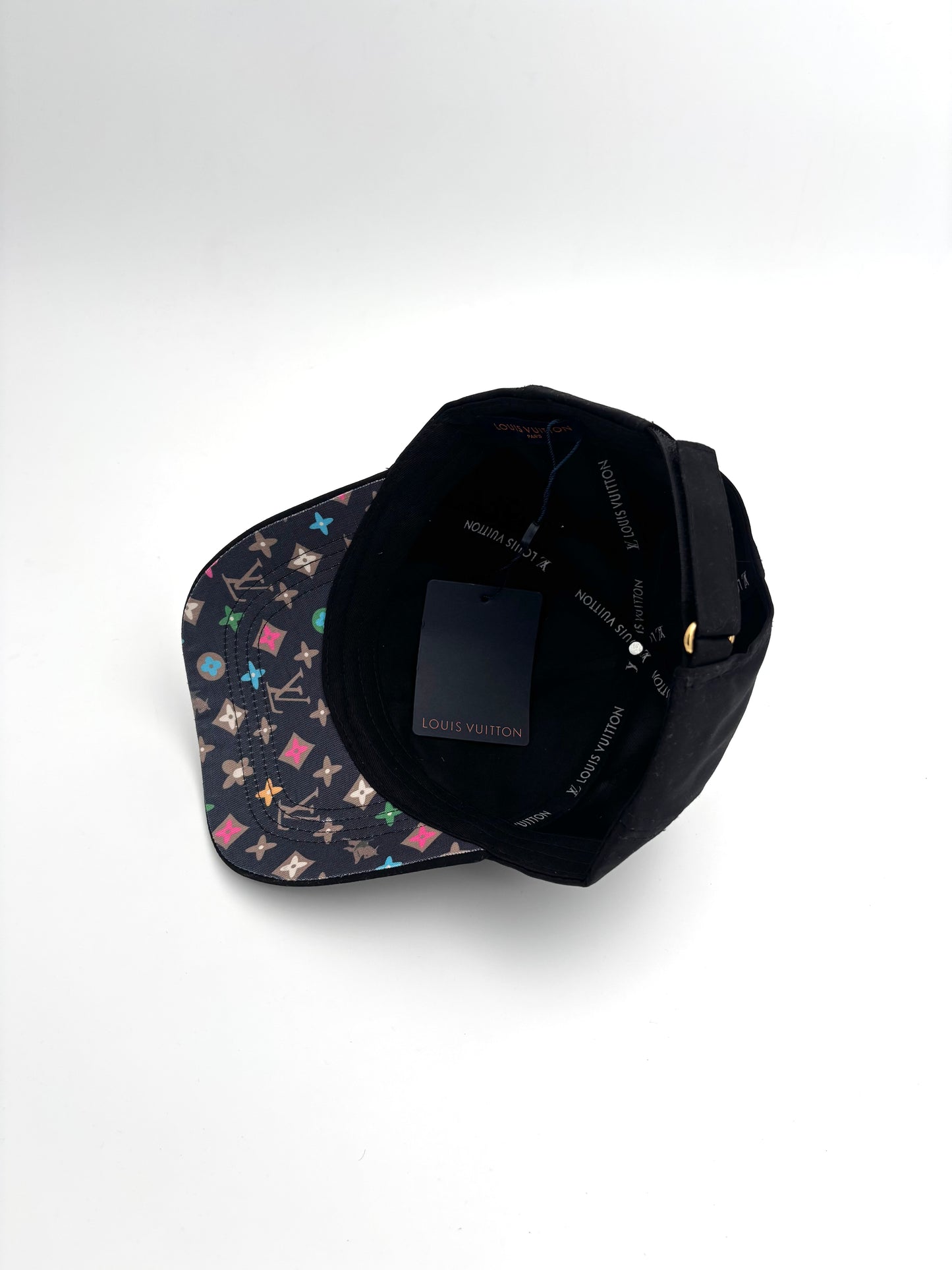 LOUI_S VUITTON BLACK CAP