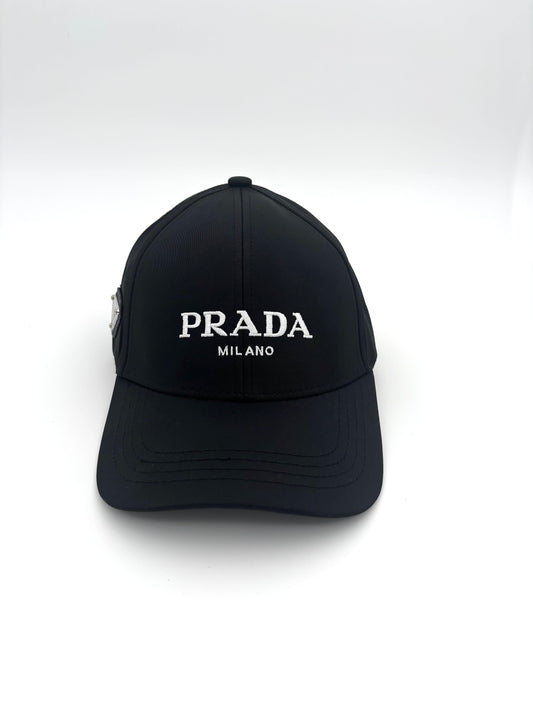 PRAD_A Black Cap